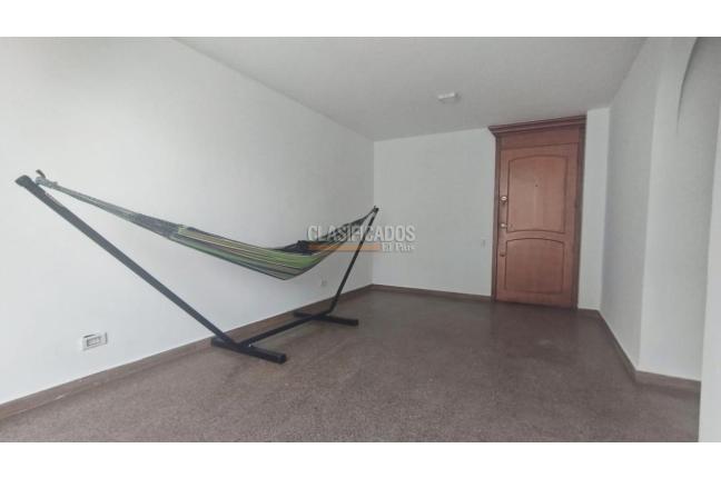 Apartamentos, Venta, Primero de Mayo - $240.000.000