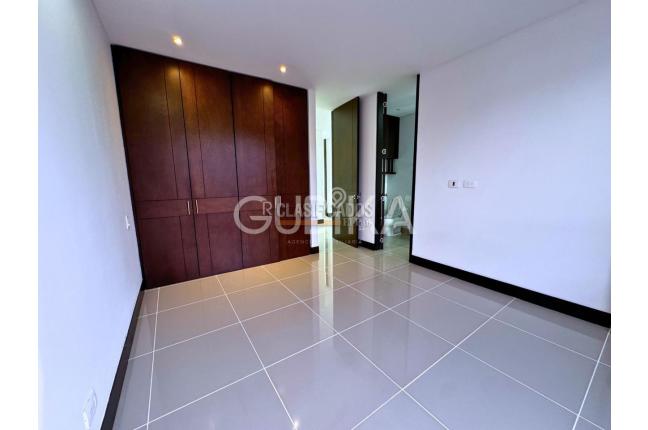 Apartamentos, Venta, Aguacatal - $1.400.000.000