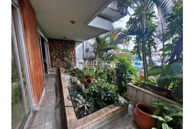 Casas, Venta, Miraflores - $1.695.000.000