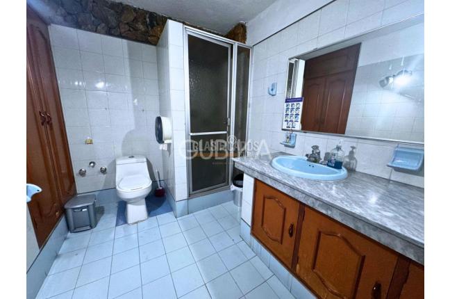 Casas, Venta, Miraflores - $1.695.000.000