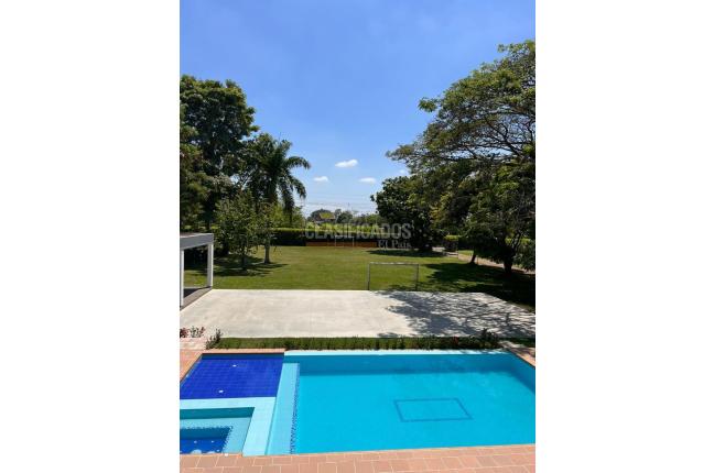 Fincas y Casas Campestres, Venta, El Cerrito - $2.400.000.000