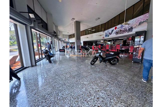 Locales y Bodegas, Alquiler, Prados del Norte - $17.000.000