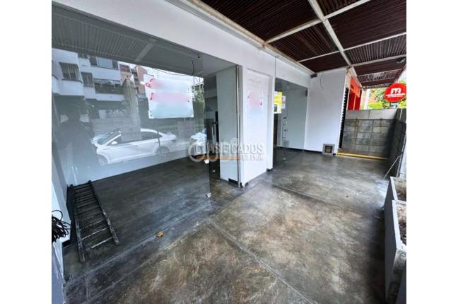 Locales y Bodegas, Alquiler en El Peñón