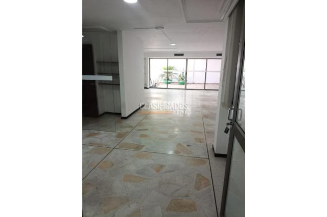 Oficinas y Consultorios, Alquiler en Santa Mónica Residencial