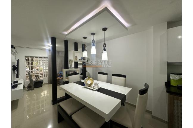 Casas, Venta en Ciudad 2.000