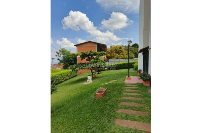Apartamentos, Venta, Prados del Sur - $135.000.000
