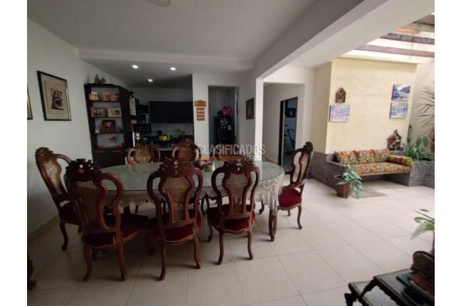 Casas, Venta, Eucarístico - $800.000.000