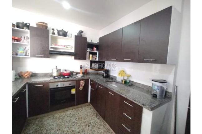 Casas, Venta, Eucarístico - $800.000.000