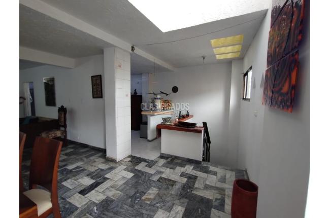 Casas, Venta, Tejares de San Fernando - $1.350.000.000