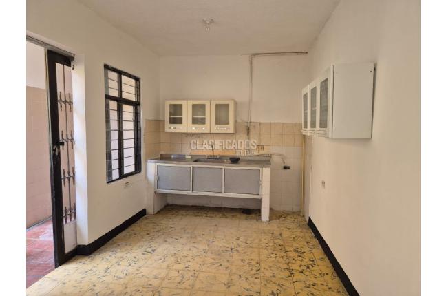 Casas, Alquiler, Siloé - $1.000.000