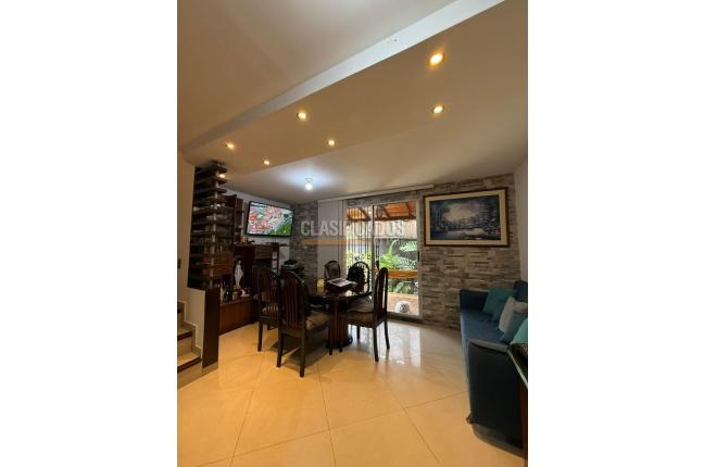 Casas, Venta en Valle del Lili