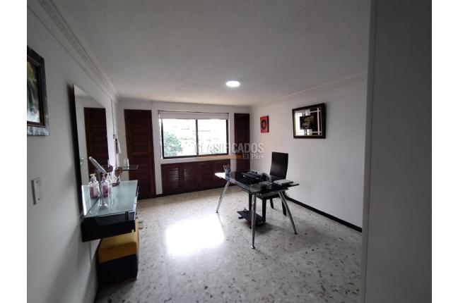 Apartamentos, Venta, Cristales - $790.000.000