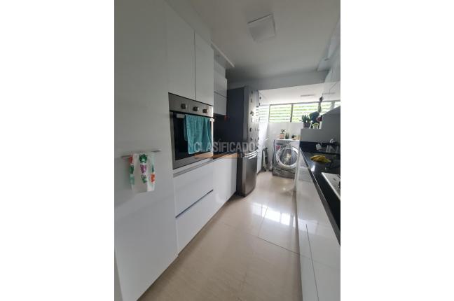 Apartamentos, Venta, Multicentro - $400.000.000