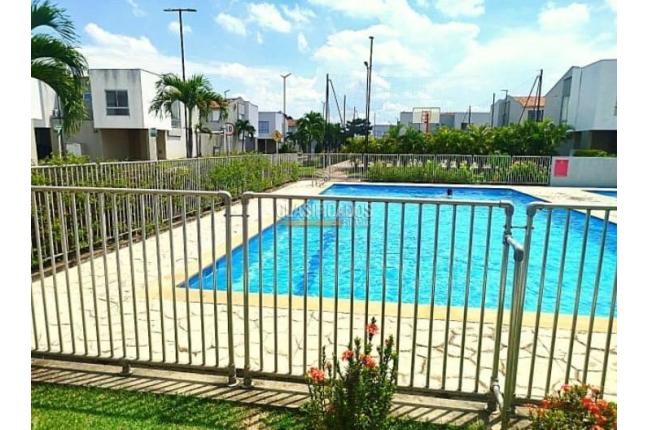 Casas, Venta en Ciudad Country