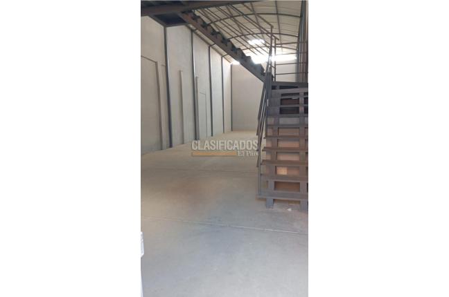 Locales y Bodegas, Alquiler, Santander - $5.200.000