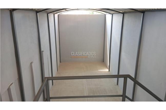 Locales y Bodegas, Alquiler, Santander - $5.200.000