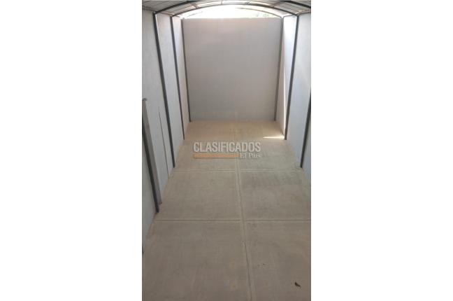 Locales y Bodegas, Alquiler, Santander - $5.200.000