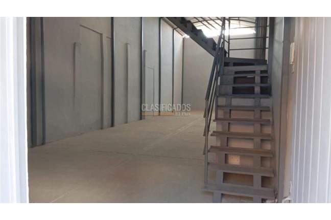 Locales y Bodegas, Alquiler, Porvenir - $5.200.000