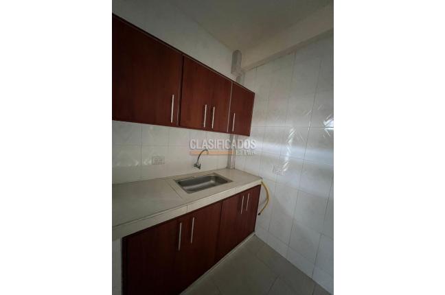 Apartamentos, Alquiler, Ciudad Pacifica - $900.000