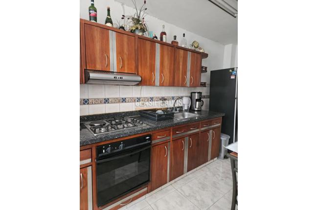 Apartamentos, Venta, Versalles - $360.000.000