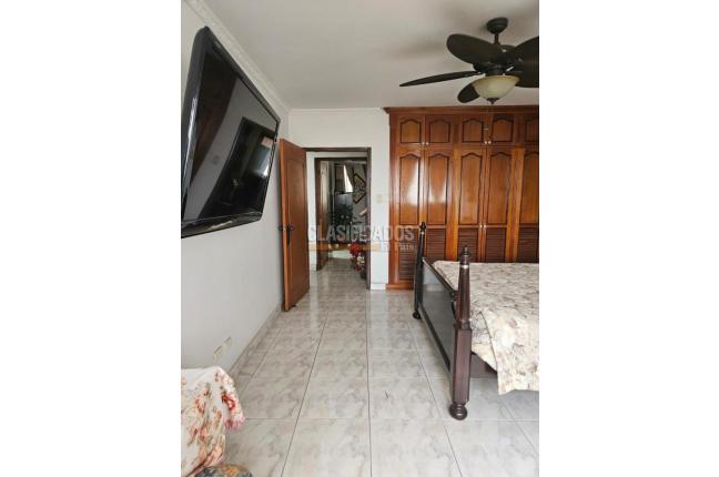 Apartamentos, Venta, Versalles - $360.000.000