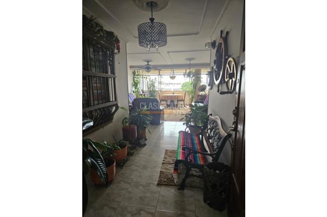 Apartamentos, Venta, Versalles - $360.000.000