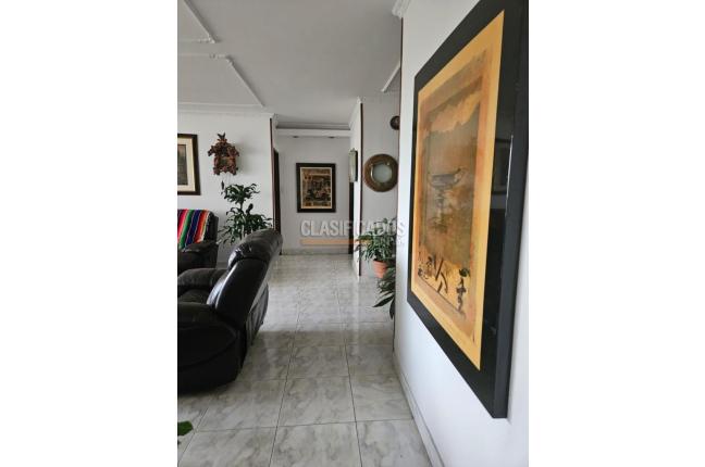 Apartamentos, Venta, Versalles - $360.000.000