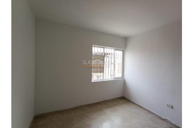 Apartamentos, Alquiler, Junín - $850.000