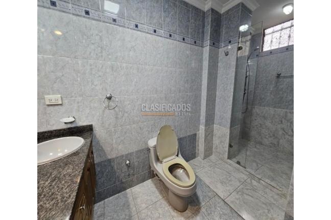 Apartamentos, Venta en Santa Mónica Residencial