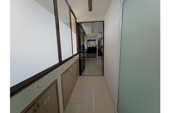 Oficinas y Consultorios, Venta en Capri