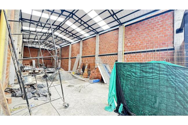 Locales y Bodegas, Alquiler, San Nicolás - $7.300.000