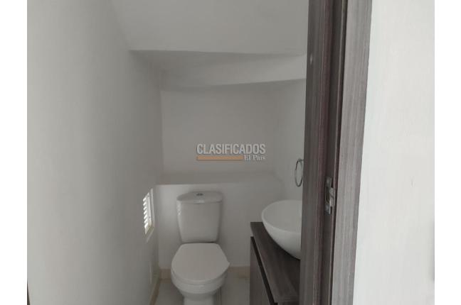 Casas, Alquiler, Ciudad Pacifica - $1.900.000