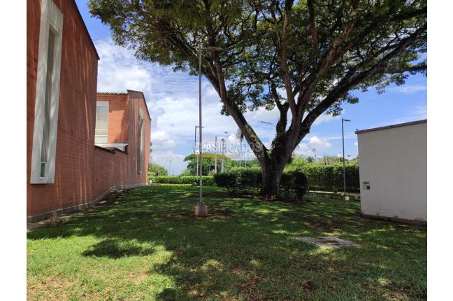 Casas, Alquiler, Ciudad Pacifica - $1.900.000