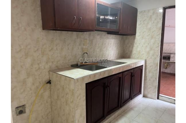 Apartamentos, Venta, Prados de Oriente - $180.000.000