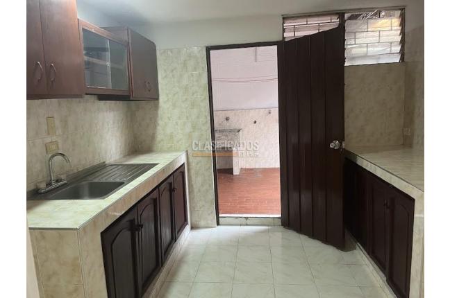 Apartamentos, Venta, Prados de Oriente - $180.000.000