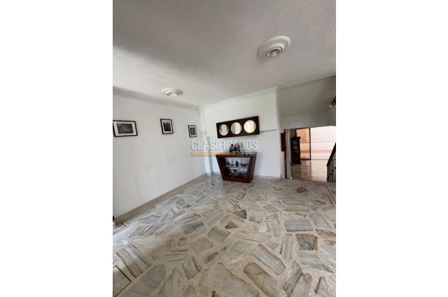 Casas, Venta, Guadalupe - $850.000.000