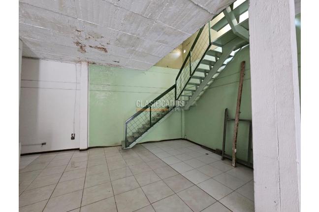 Locales y Bodegas, Alquiler, Flora Industrial - $9.500.000