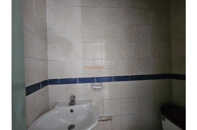 Locales y Bodegas, Alquiler, Flora Industrial - $9.500.000