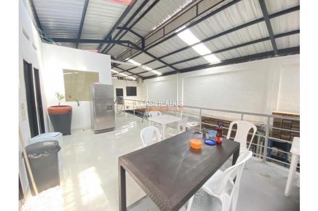 Locales y Bodegas, Alquiler, Los Cámbulos - $10.142.000