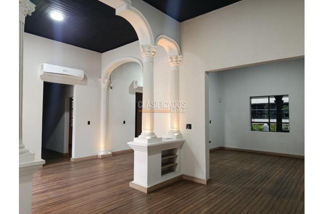 Casas, Alquiler, Granada - $9.500.000