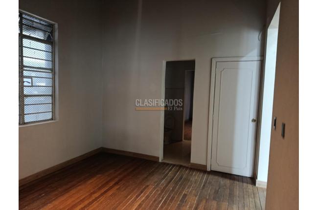 Casas, Alquiler, Granada - $9.500.000