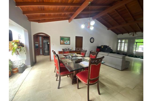 Casas, Venta, Prados del Norte - $780.000.000