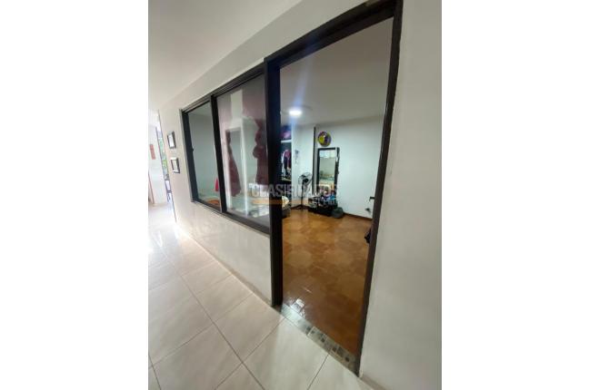 Edificios, Venta, Las Granjas - $750.000.000