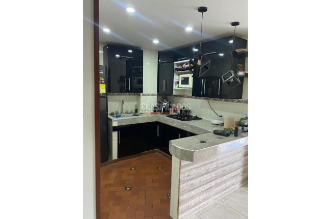 Edificios, Venta, Las Granjas - $750.000.000