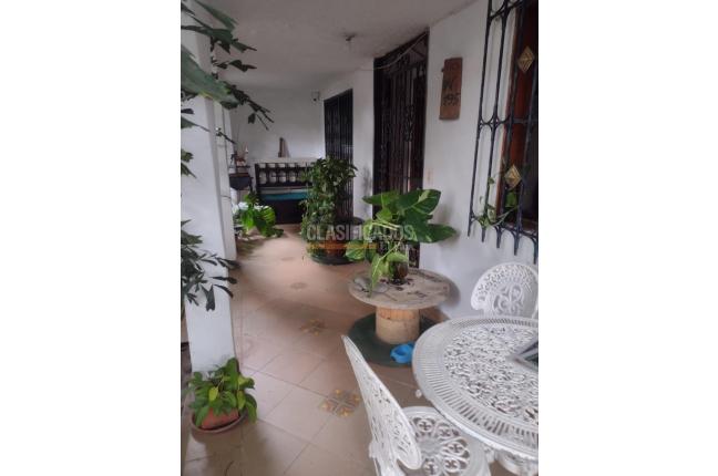 Casas, Venta en Prados del Norte