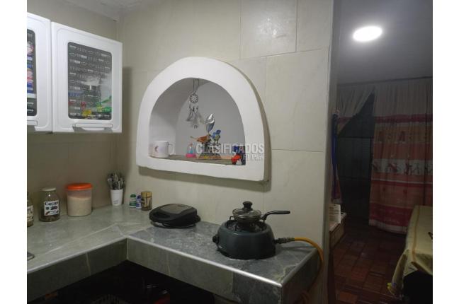 Casas, Venta, Prados del Norte - $780.000.000