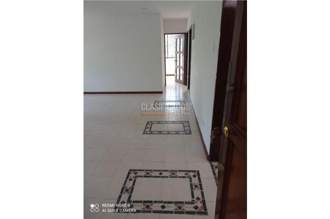 Apartamentos, Venta en Santa Mónica Norte