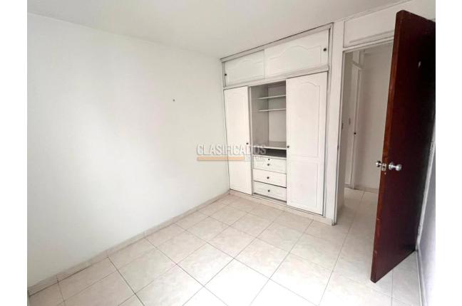 Apartamentos, Venta, Balcones de Valdepeñas - $195.000.000