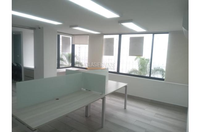 Oficinas y Consultorios, Alquiler en Centenario