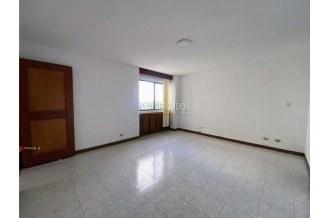 Apartamentos, Alquiler, Cristales - $4.000.000
